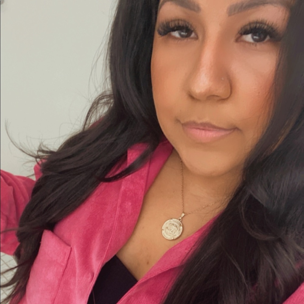 Meet your Posher, Andrea